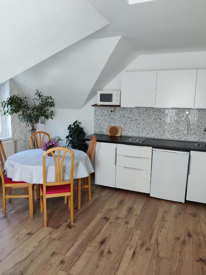 Fadora Apartman Tihany Exterior photo
