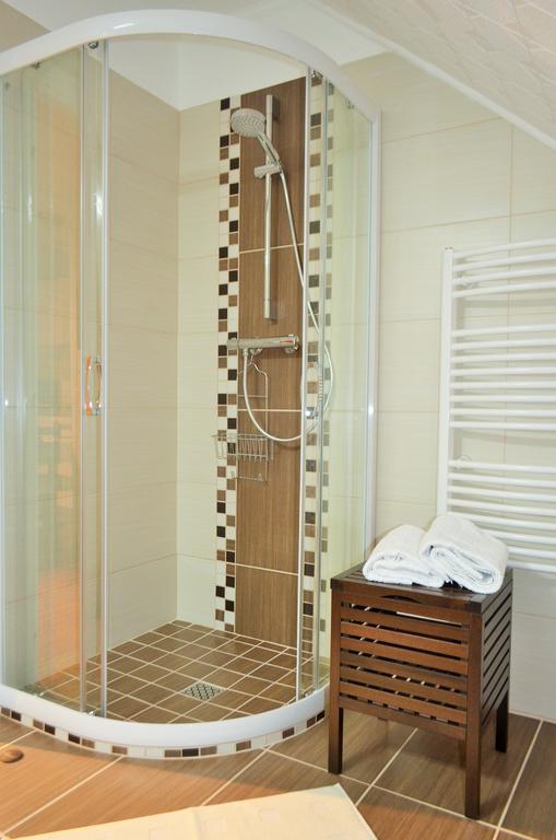 Fadora Apartman Tihany Room photo